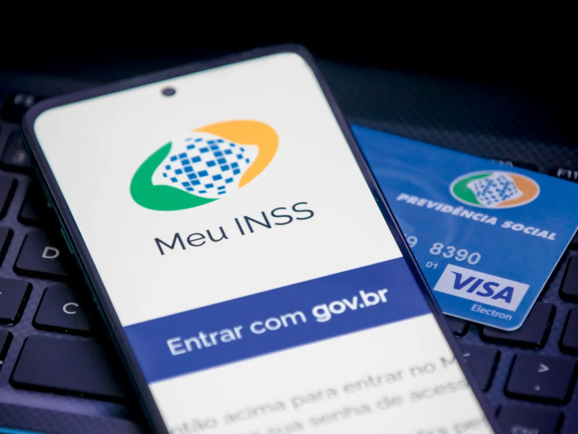 <b>Pendências no INSS? Saiba Como Resolver e Agilizar sua Aposentadoria</B>